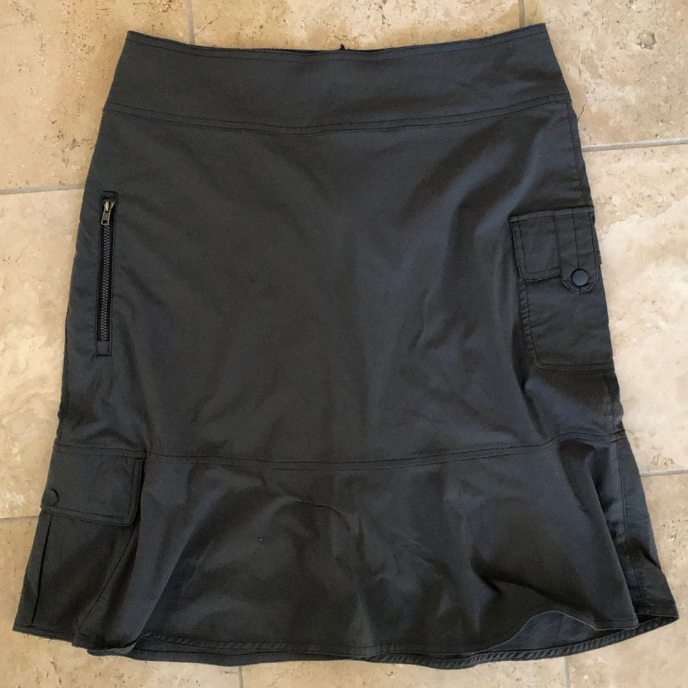 EUC Royal Robbins Gray Nylon Travel Skirt 4